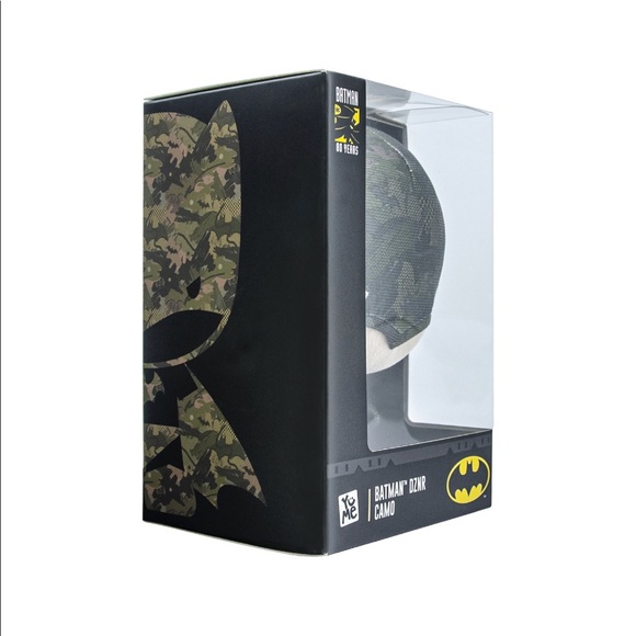 7” DZNR BATMAN CAMO COLLECTOR’s CHIBI PLUSH - Picture 2 of 7